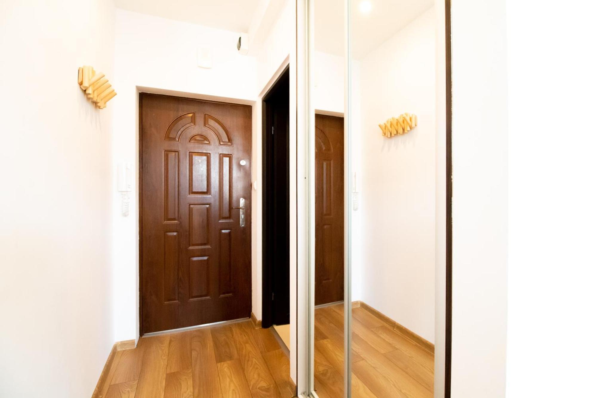 Central Hollidays Apartments Varsovia Exterior foto